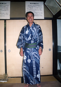 囃子方の衣裳・前